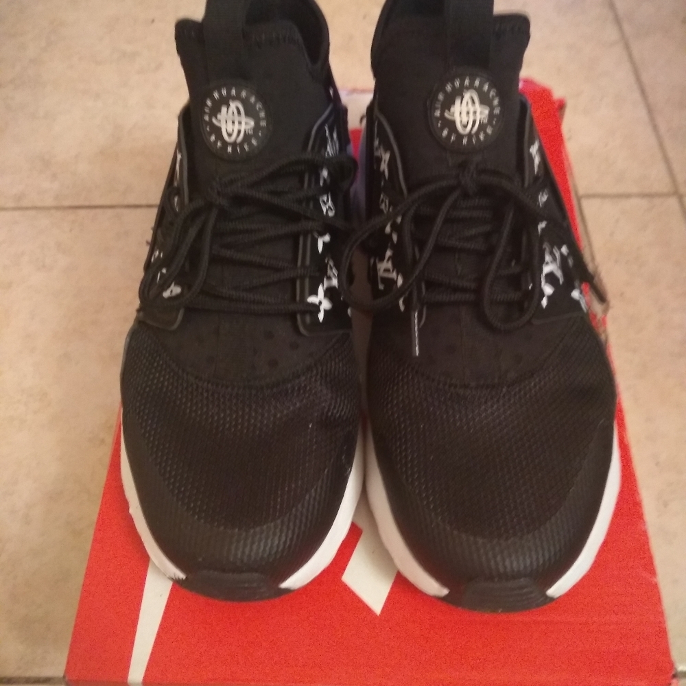 Huarache custom LV/Supreme shoes size 10.5